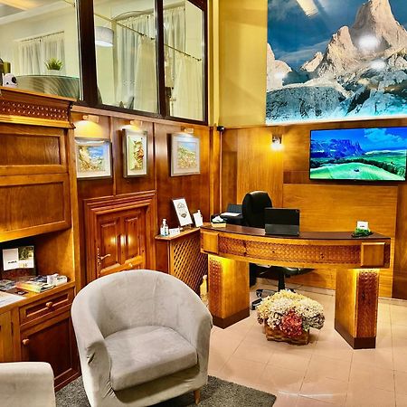 Hotel La Rivera Аренас-де-Кабралес Экстерьер фото